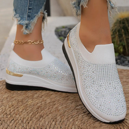 🔥👟 50% RABATT! Lässige Slip-on-Sneakers aus Mesh-Gewebe mit Strasssteinen – atmungsaktiv, glamourös, perfekt für warme Tage. 💎💨