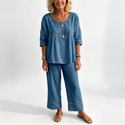Der Inbegriff von Sommer-Chic: Figurbetontes Set aus atmungsaktivem Stoff