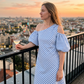 👗 NUR FÜR BEGRENZTE ZEIT: 50 % RABATT! ✨ Gestreiftes Off-Shoulder-Kleid für Damen – elegant, fließend, sommerlich-schick 🌊